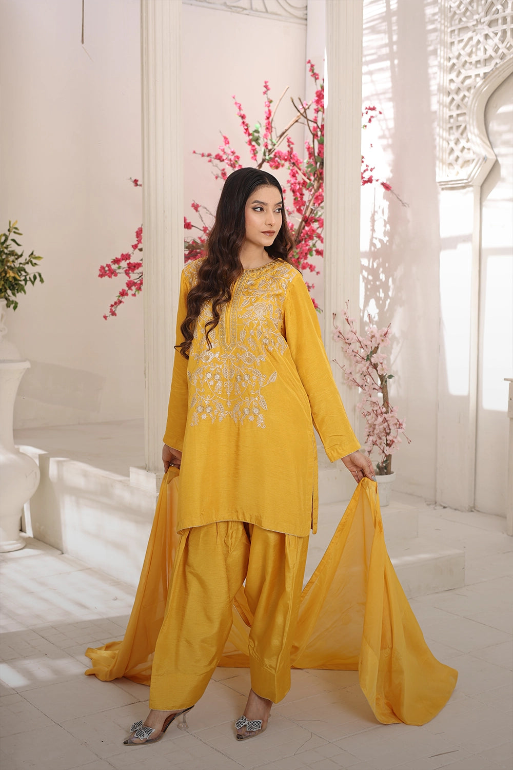 Yellow collection banner 5